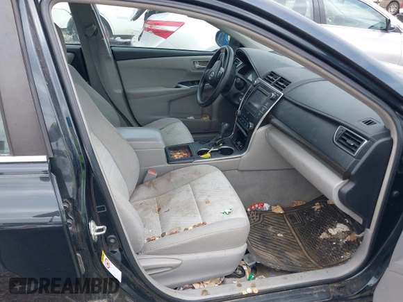 2015 Toyota Camry XLE with VIN 4T4BF1FK2FR461922, listed as a IAAI auction lot 41995064 with 195,943 mi miles. Bid and sale history available at carsss.com. Image 5.