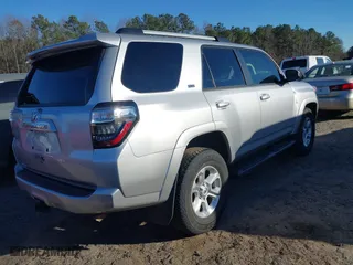 2022 Toyota 4Runner SR5 with VIN JTEEU5JR9N5255563, listed as a IAAI auction lot 41606548 with 18,254 mi miles. Bid and sale history available at carsss.com. Image 4.