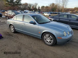 2005 Jaguar S-Type z VIN SAJWA01T45FN51425, wystawiony jako Copart lot #86682684 z przebiegiem 53 218 mil mil oraz Czysty tytuł • Clean title. Historia ofert i sprzedaży dostępna na DreamBid. Obrazek 4.
