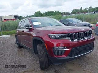 2025 Jeep Grand Cherokee with VIN 1C4RJYB62S8700336, listed as a IAAI auction lot 42622459 with 3,156 mi miles and . Bid and sale history available at DreamBid. Image 1.