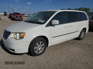 2010 Chrysler Town & Country Touring z VIN 2A4RR5D15AR494810, wystawiony jako Copart lot #51942765 z przebiegiem 119 656 mil mil oraz Czysty tytuł • Clean title. Historia ofert i sprzedaży dostępna na DreamBid. Obrazek 1.