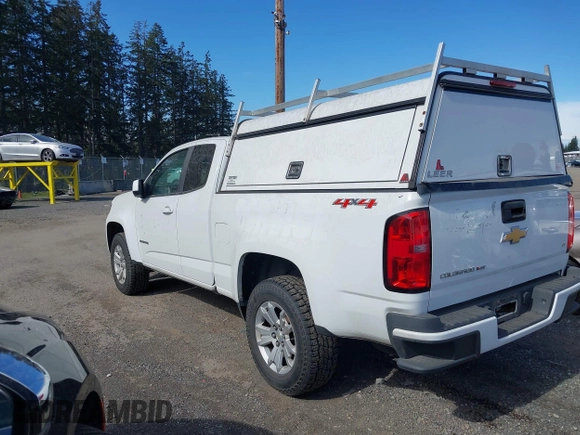 2018 Chevrolet Colorado 4WD LT with VIN 1GCHTCEN9J1306321, listed as a IAAI auction lot 41880434 with 106,623 mi miles. Bid and sale history available at carsss.com. Image 3.