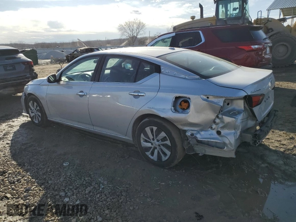 2020 Nissan Altima 2.5 S with VIN 1N4BL4BV5LC209484, listed as a Copart auction lot 46815435 with 147,120 mi miles and Salvage Title. Bid and sale history available at carsss.com. Image 2.