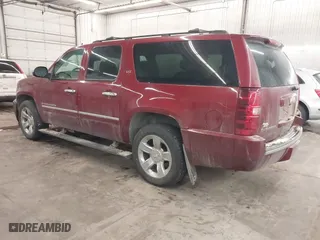 2009 Chevrolet Suburban LTZ with VIN 1GNFK36399J105044, listed as a IAAI auction lot 41628710 with 207,905 mi miles. Bid and sale history available at carsss.com. Image 3.