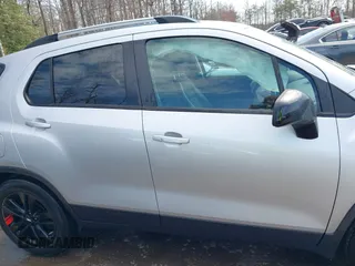 2020 Chevrolet Trax LT with VIN 3GNCJLSBXLL310309, listed as a IAAI auction lot 41893367 with 93,418 mi miles and . Bid and sale history available at DreamBid. Image 13.