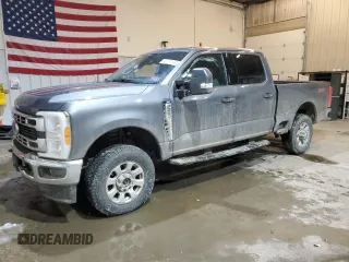 2023 Ford F-250 XL z VIN 1FT7W2BN7PEC75735, wystawiony jako Copart lot #43167195 z przebiegiem 18 227 mil mil oraz Szkoda całkowita • Salvage title. Historia ofert i sprzedaży dostępna na DreamBid. Obrazek 1.