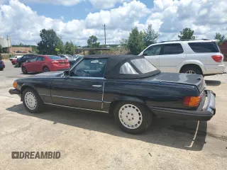 1980 Mercedes-Benz SL with VIN 10704412060233, listed as a Copart auction lot 63038205 with 26,039 mi miles and Clean title. Bid and sale history available at DreamBid. Image 2.