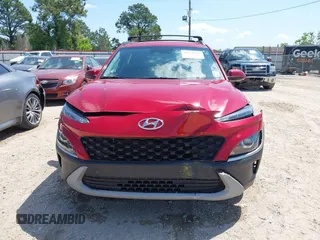 2022 Hyundai Kona SEL with VIN KM8K62AB1NU880382, listed as a IAAI auction lot 41976517 with 30,903 mi miles and . Bid and sale history available at carsss.com. Image 12.