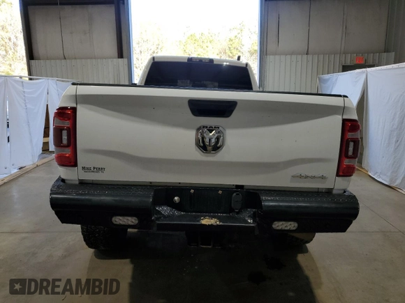 2020 Ram 2500 Tradesman z VIN 3C6UR5HL0LG240160, wystawiony jako Copart lot #88360065 z przebiegiem 76 227 mil mil oraz Szkoda całkowita • Salvage title. Historia ofert i sprzedaży dostępna na DreamBid. Obrazek 6.