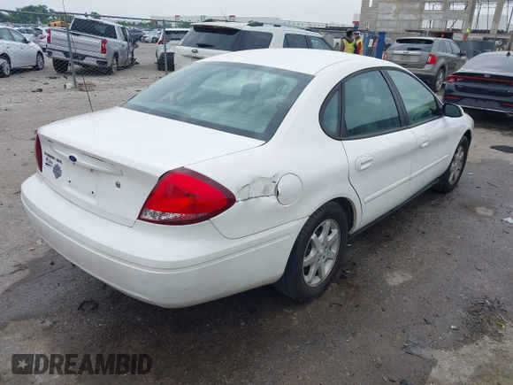 2006 Ford Taurus SEL with VIN 1FAFP56U66A157120, listed as a IAAI auction lot 42394804 with 111,309 mi miles and . Bid and sale history available at DreamBid. Image 4.
