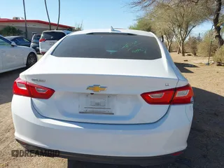 2018 Chevrolet Malibu LT z VIN 1G1ZD5ST4JF176007, wystawiony jako IAAI lot #41852261 z przebiegiem 83 591 mil mil oraz . Historia ofert i sprzedaży dostępna na DreamBid. Obrazek 16.