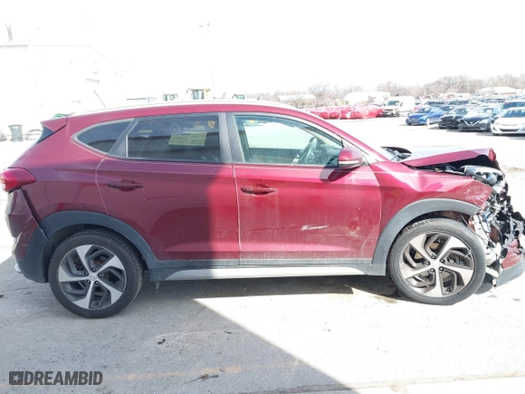 2017 Hyundai Tucson Value with VIN KM8J33A29HU390142, listed as a IAAI auction lot 41816840 with 55,750 mi miles. Bid and sale history available at carsss.com. Image 14.