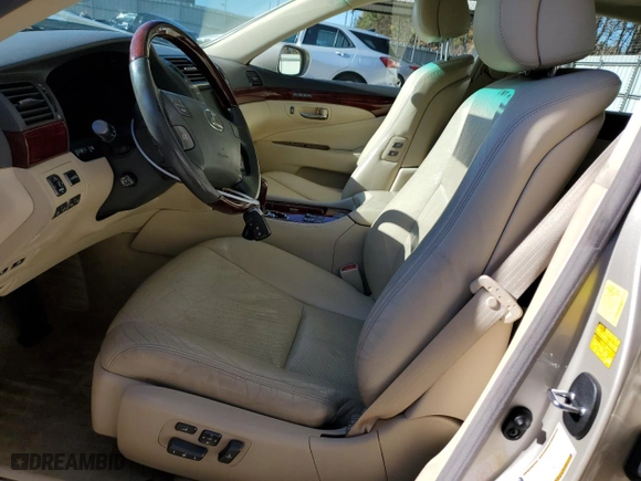 2010 Lexus LS 460 with VIN JTHCL5EFXA5008852, listed as a Copart auction lot 84404504 with 127,153 mi miles and Salvage Title. Bid and sale history available at carsss.com. Image 7.