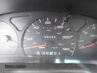 2002 Mercury Sable GS z VIN 1MEFM50U12G628060, wystawiony jako IAAI lot #42072436 z przebiegiem 139 336 mil mil oraz . Historia ofert i sprzedaży dostępna na DreamBid. Obrazek 7.