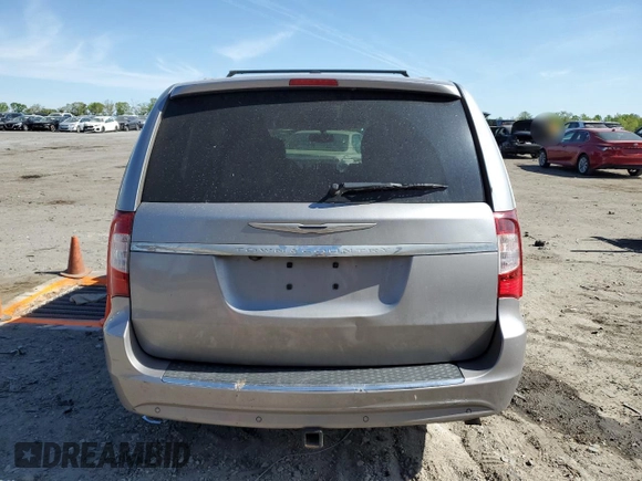 2015 Chrysler Town & Country Touring L with VIN 2C4RC1CG8FR561865, listed as a Copart auction lot 53851285 with 113,366 mi miles and Clean Title. Bid and sale history available at DreamBid. Image 6.