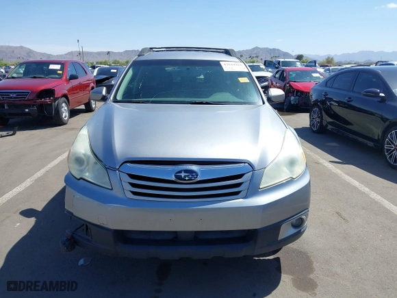 2010 Subaru Outback Prem All-Weather/HK Aud with VIN 4S4BRBFC7A3325526, listed as a IAAI auction lot 42044926 with 256,506 mi miles. Bid and sale history available at carsss.com. Image 12.
