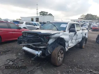 2014 Toyota Tacoma PreRunner with VIN 3TMJU4GN3EM162405, listed as a IAAI auction lot 40807077 with 103,298 mi miles. Bid and sale history available at carsss.com. Image 21.