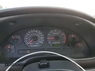 2003 Ford Mustang GT Deluxe z VIN 1FAFP45XX3F445761, wystawiony jako Copart lot #42546915 z przebiegiem 130 833 mil mil oraz Szkoda całkowita • Salvage title. Historia ofert i sprzedaży dostępna na DreamBid. Obrazek 9.