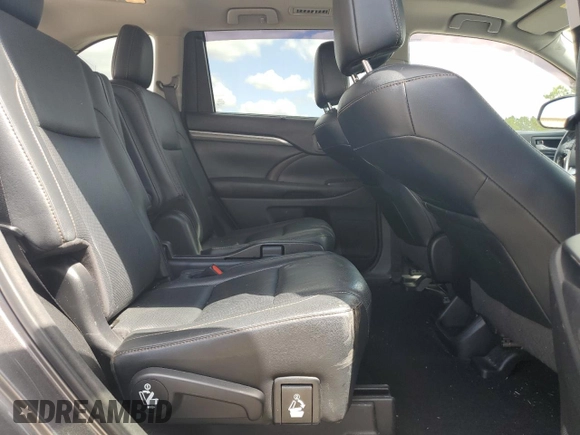 2017 Toyota Highlander Limited z VIN 5TDDZRFH0HS459093, wystawiony jako Copart lot #54344505 z przebiegiem 122 808 mil mil oraz Szkoda całkowita • Salvage title. Historia ofert i sprzedaży dostępna na DreamBid. Obrazek 11.