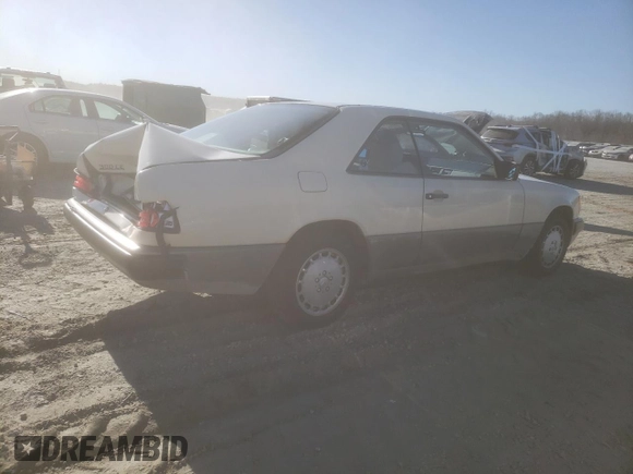 1988 Mercedes-Benz 300 with VIN WDBEA50D9JA698251, listed as a Copart auction lot 46977055 with 107,949 mi miles and Salvage Title. Bid and sale history available at DreamBid. Image 3.