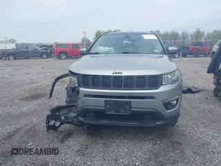 2020 Jeep Compass Altitude z VIN 3C4NJCBB8LT105248, wystawiony jako IAAI lot #42021423 z przebiegiem 93 004 mil mil oraz . Historia ofert i sprzedaży dostępna na DreamBid. Obrazek 12.