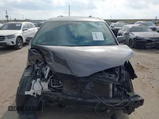 2019 Toyota Sienna XLE Auto Access Seat with VIN 5TDYZ3DC4KS015406, listed as a IAAI auction lot 42067648 with 81,070 mi miles. Bid and sale history available at carsss.com. Image 13.