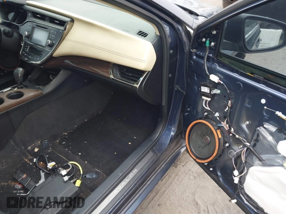 2015 Toyota Avalon Limited with VIN 4T1BK1EB5FU161573, listed as a IAAI auction lot 41561096 with Not Provided miles and . Bid and sale history available at DreamBid. Image 5.