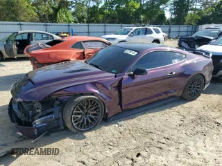 2019 Ford Mustang GT z VIN 1FA6P8CF8K5121018, wystawiony jako Copart lot #56198115 z przebiegiem 59 982 mil mil oraz Szkody całkowita. Historia ofert i sprzedaży dostępna na DreamBid. Obrazek 1.