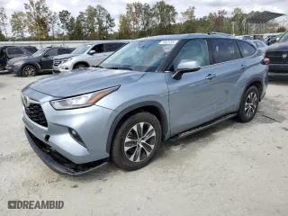 2020 Toyota Highlander XLE with VIN 5TDHZRAH8LS020709, listed as a Copart auction lot 74825704 with 55,706 mi miles and Salvage Title. Bid and sale history available at carsss.com. Image 1.