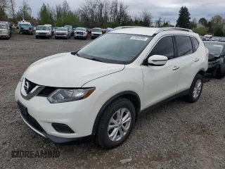 2016 Nissan Rogue SV z VIN JN8AT2MV1GW134587, wystawiony jako Copart lot #51854395 z przebiegiem 65 129 mil mil oraz Szkody całkowita. Historia ofert i sprzedaży dostępna na DreamBid. Obrazek 1.