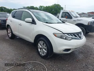 2014 Nissan Murano SV z VIN JN8AZ1MUXEW407149, wystawiony jako IAAI lot #42444679 z przebiegiem 155 946 mil mil oraz . Historia ofert i sprzedaży dostępna na DreamBid. Obrazek 1.