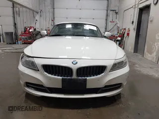 2015 BMW Z4 sDrive28i with VIN WBALL5C51FJ997681, listed as a IAAI auction lot 41323332 with 47,991 mi miles. Bid and sale history available at carsss.com. Image 12.