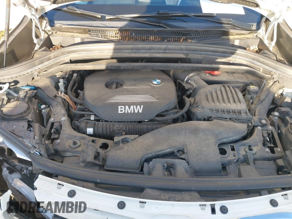 2018 BMW X1 sDrive28i with VIN WBXHU7C36J5H41267, listed as a IAAI auction lot 41270207 with 84,726 mi miles. Bid and sale history available at carsss.com. Image 10.