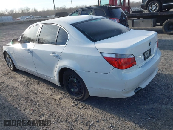 2007 BMW 5 Series 530i with VIN WBANE73567CM49194, listed as a IAAI auction lot 41714331 with 1 mi miles. Bid and sale history available at carsss.com. Image 3.