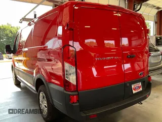 2023 Ford Transit Cargo z VIN 1FTYE1Y86PKB55395, wystawiony jako IAAI lot #42860285 z przebiegiem 306 mil mil oraz . Historia ofert i sprzedaży dostępna na DreamBid. Obrazek 5.