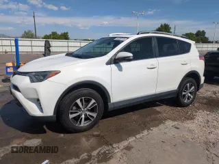 2018 Toyota RAV4 XLE z VIN JTMWFREV3JJ729915, wystawiony jako Copart lot #58058015 z przebiegiem 74 267 mil mil oraz Czysty tytuł • Clean title. Historia ofert i sprzedaży dostępna na DreamBid. Obrazek 1.