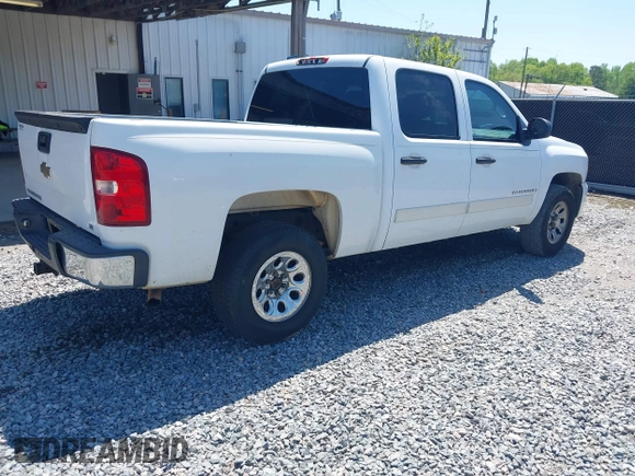 2008 Chevrolet Silverado 1500 Work Truck with VIN 2GCEC13C181132693, listed as a IAAI auction lot 41994372 with 279,032 mi miles and . Bid and sale history available at DreamBid. Image 4.