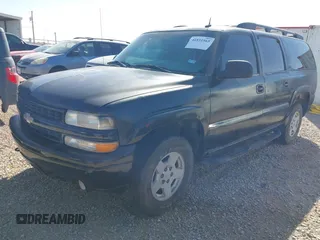 2002 Chevrolet Suburban LT with VIN 3GNFK16Z02G335992, listed as a IAAI auction lot 41831565 with 267,849 mi miles. Bid and sale history available at carsss.com. Image 2.