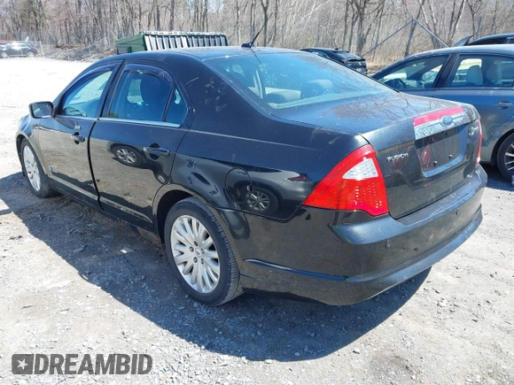 2010 Ford Fusion Hybrid with VIN 3FADP0L33AR294150, listed as a IAAI auction lot 42057023 with 197,497 mi miles. Bid and sale history available at carsss.com. Image 3.