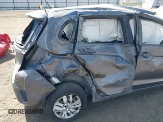 2015 Honda Fit LX с VIN 3HGGK5H54FM714873, выставлен на аукционе IAAI как лот 40088297 с пробегом 95 367 миль миль и . История ставок и продаж доступна на DreamBid. Изображение 14.