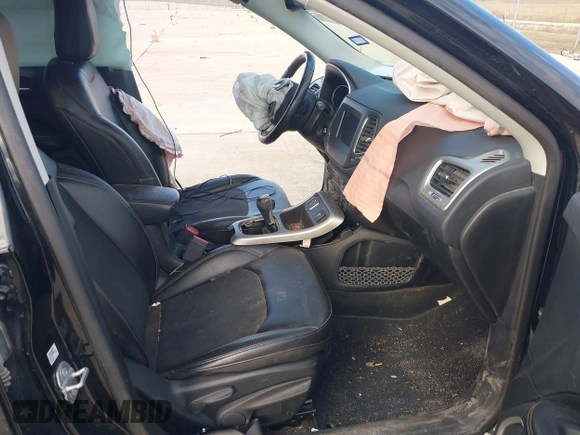 2020 Jeep Compass Latitude with VIN 3C4NJCBB7LT162363, listed as a IAAI auction lot 41253878 with 68,313 mi miles and . Bid and sale history available at DreamBid. Image 5.