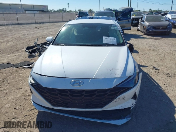 2022 Hyundai Elantra SEL z VIN 5NPLS4AG5NH070288, wystawiony jako IAAI lot #41253844 z przebiegiem 47 155 mil mil oraz . Historia ofert i sprzedaży dostępna na DreamBid. Obrazek 13.