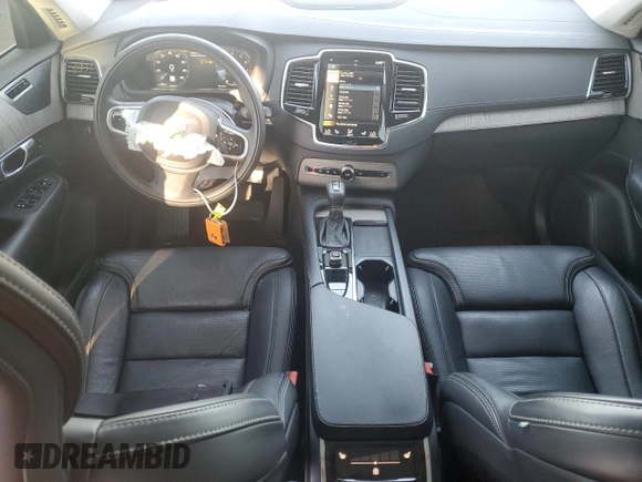 2022 Volvo XC90 Inscription with VIN YV4A221L5N1858808, listed as a Copart auction lot 74584894 with 29,330 mi miles and Salvage title. Bid and sale history available at DreamBid. Image 8.