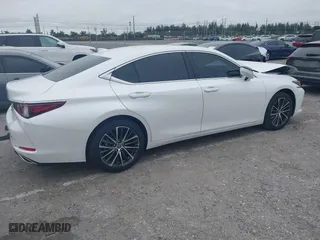 2025 Lexus ES with VIN 58ADZ1B19SU188830, listed as a IAAI auction lot 41360119 with 2,592 mi miles. Bid and sale history available at carsss.com. Image 4.