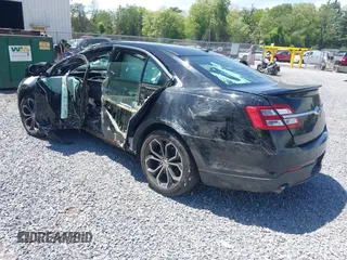 2016 Ford Taurus SHO z VIN 1FAHP2KT2GG116535, wystawiony jako IAAI lot #42359393 z przebiegiem 116 550 mil mil oraz . Historia ofert i sprzedaży dostępna na DreamBid. Obrazek 3.