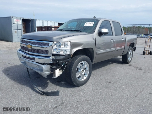 2012 Chevrolet Silverado 1500 LT with VIN 3GCPCSE08CG279515, listed as a IAAI auction lot 41714824 with 150,471 mi miles. Bid and sale history available at carsss.com. Image 2.