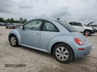 2009 Volkswagen Beetle S with VIN 3VWPW31C49M502931, listed as a Copart auction lot 55230655 with 124,870 mi miles and Clean Title. Bid and sale history available at DreamBid. Image 2.
