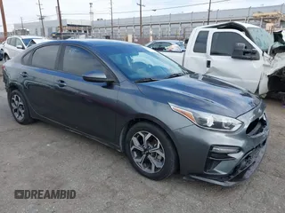 2020 Kia Forte LXS z VIN 3KPF24AD8LE177646, wystawiony jako IAAI lot #42288569 z przebiegiem 97 994 mil mil oraz . Historia ofert i sprzedaży dostępna na DreamBid. Obrazek 1.