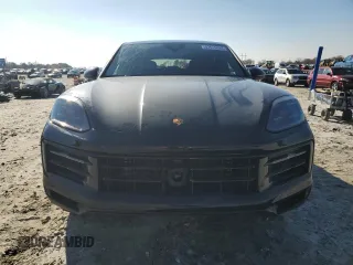 2024 Porsche Cayenne z VIN WP1BA2AY5RDA55876, wystawiony jako Copart lot #82519034 z przebiegiem 354 mil mil oraz Szkoda całkowita • Salvage title. Historia ofert i sprzedaży dostępna na DreamBid. Obrazek 5.