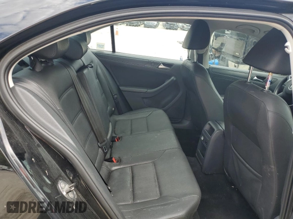 2012 Volkswagen Jetta SE z VIN 3VWDP7AJ9CM077736, wystawiony jako Copart lot #55556735 z przebiegiem 165 654 mil mil oraz Nie do naprawy • Non repairable. Historia ofert i sprzedaży dostępna na DreamBid. Obrazek 10.